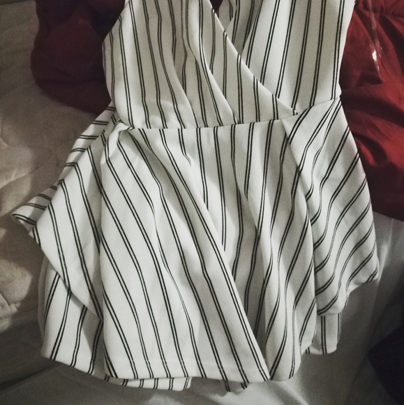 Romper - Picture 2 of 2